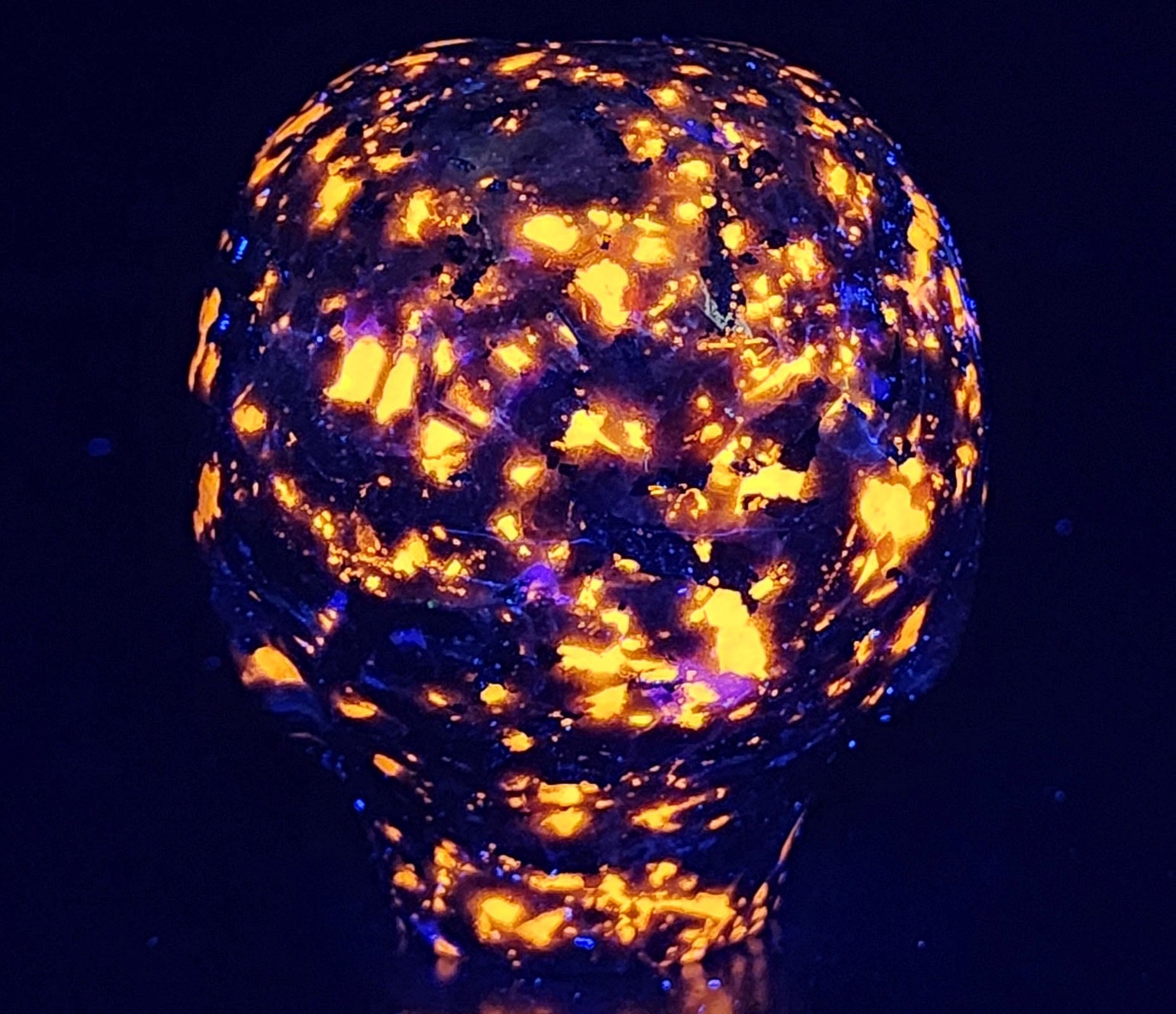 Yooperlite Star Being Alien Crystal Skull 3.3" - Flame Stone!