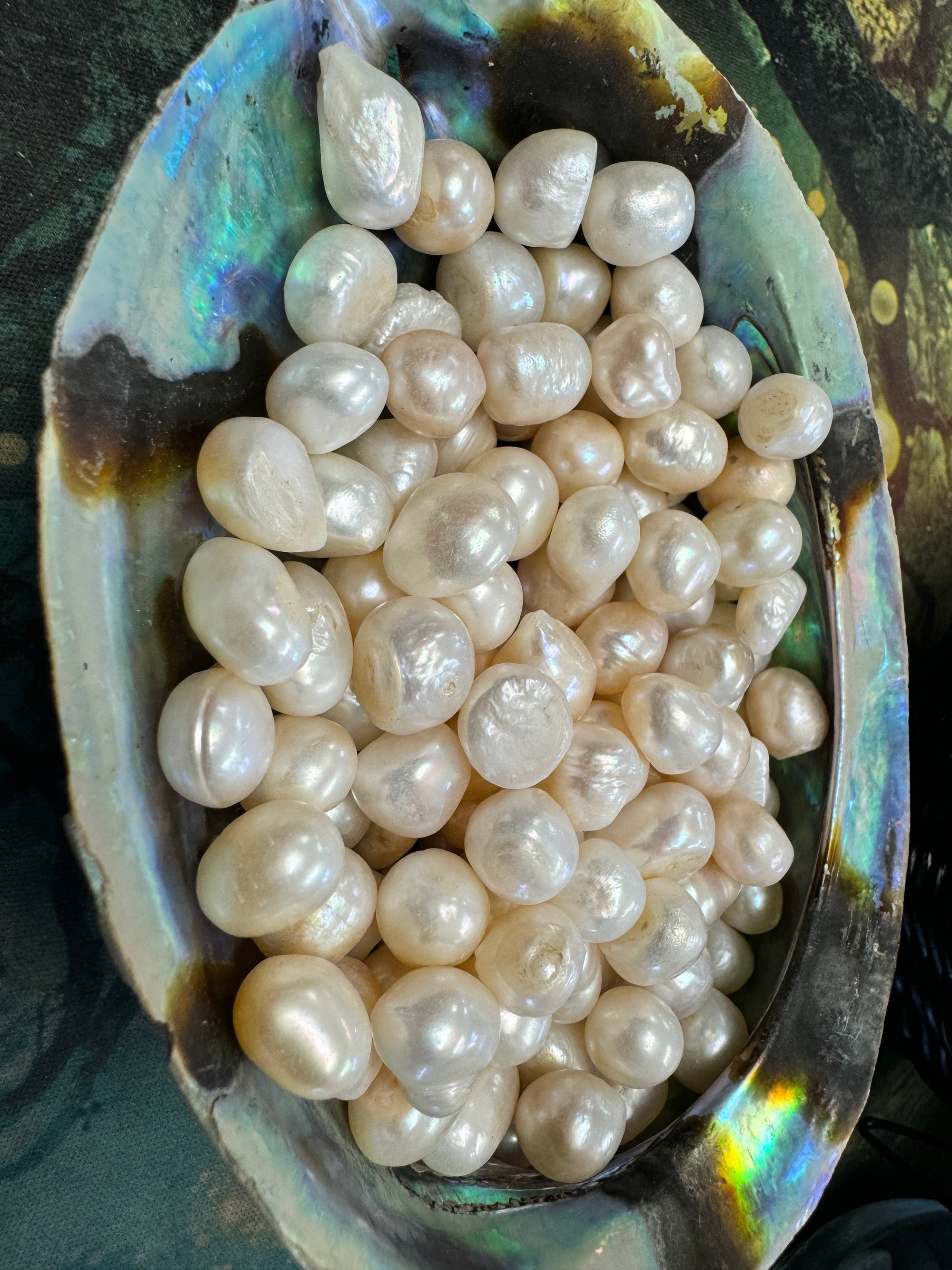 Freshwater Pearl Natural Gemstone