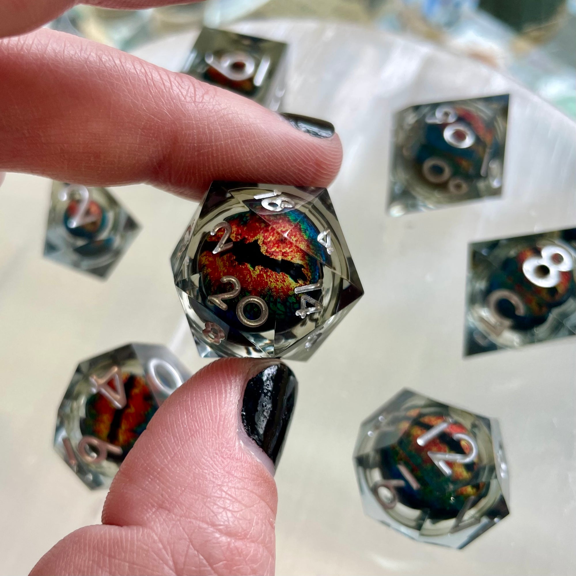 Flowable Liquid Dragon Eyeball Dice 7-piece D&D Sharp Resin Inclusion Dice