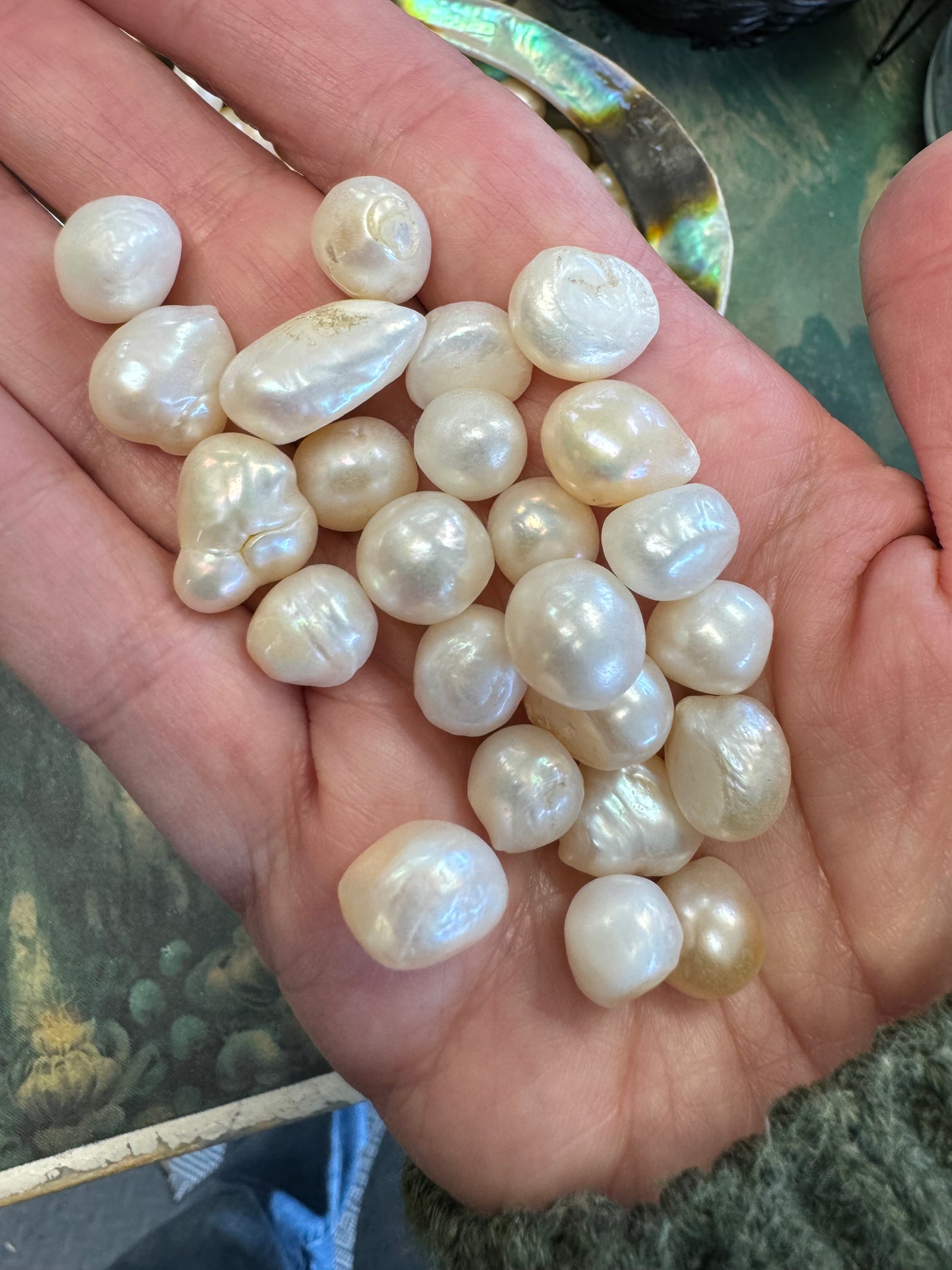 Freshwater Pearl Natural Gemstone