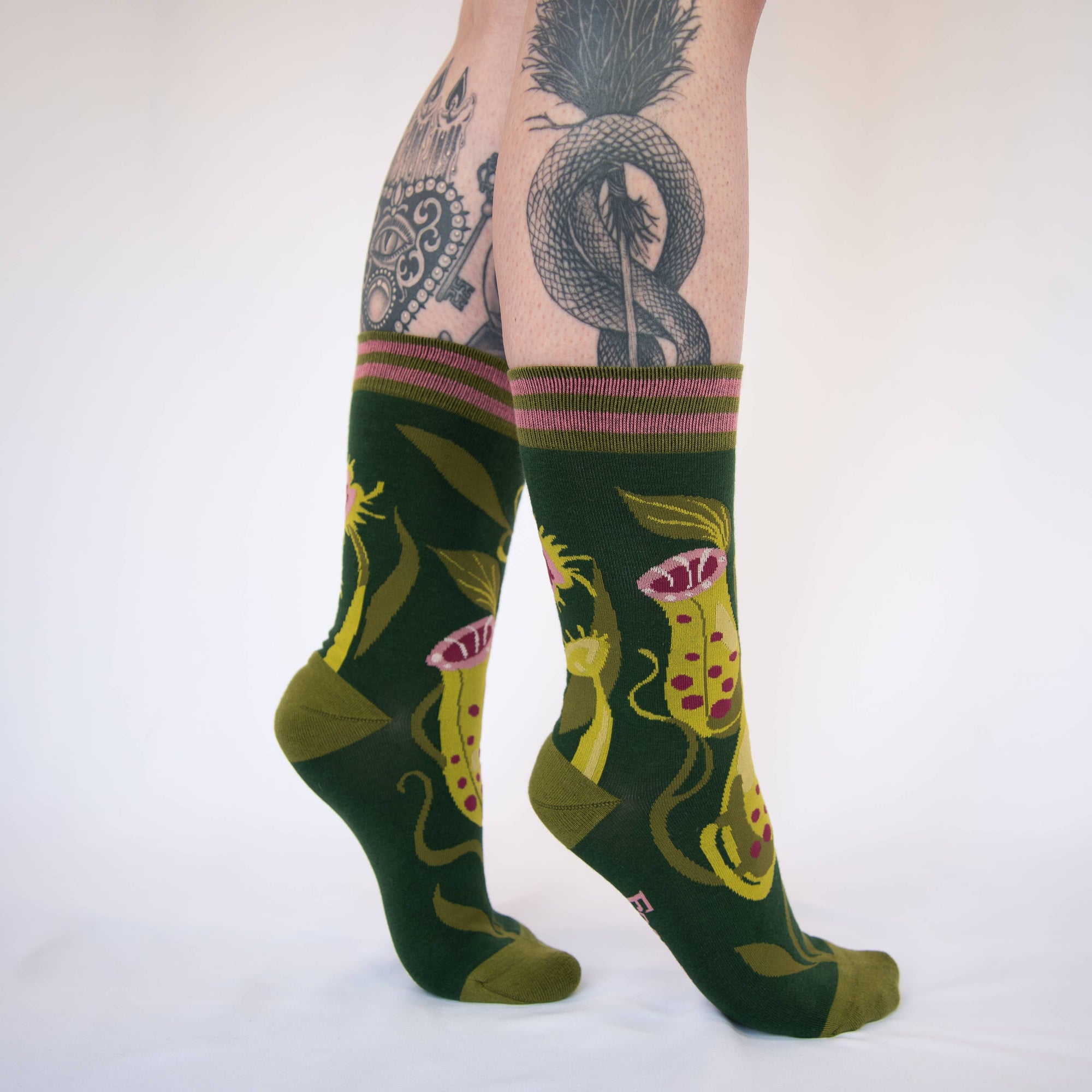 Pitcher Plant Crew Socks